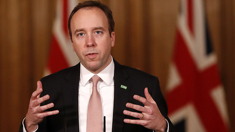 Σε αυτοαπομόνωση τίθεται ο υπουργός Υγείας της Βρετανίας